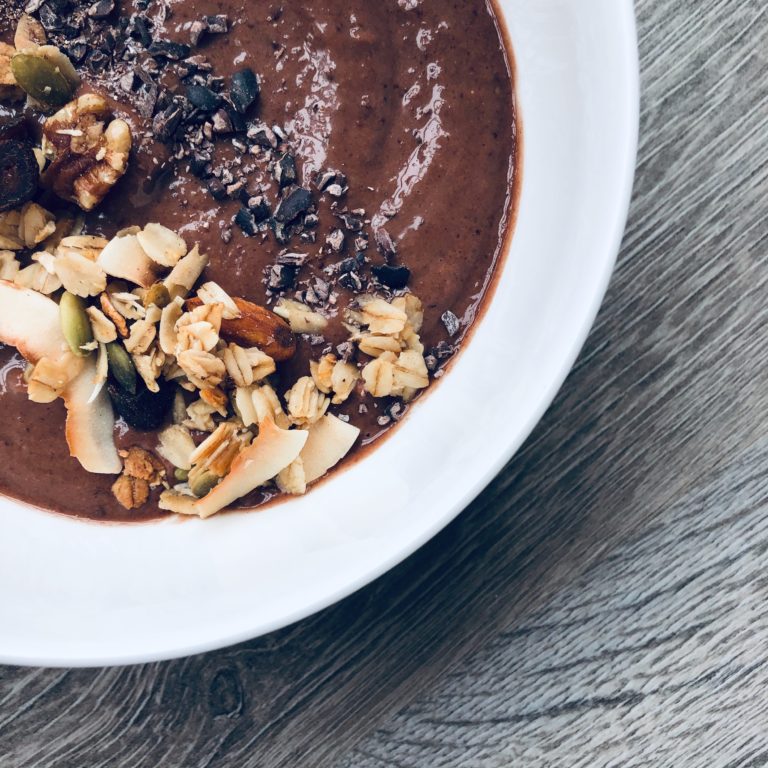 Chocolate Smoothie Bowl with Avocado_CC