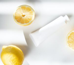 Lemons and hand cream to clear skin through diet